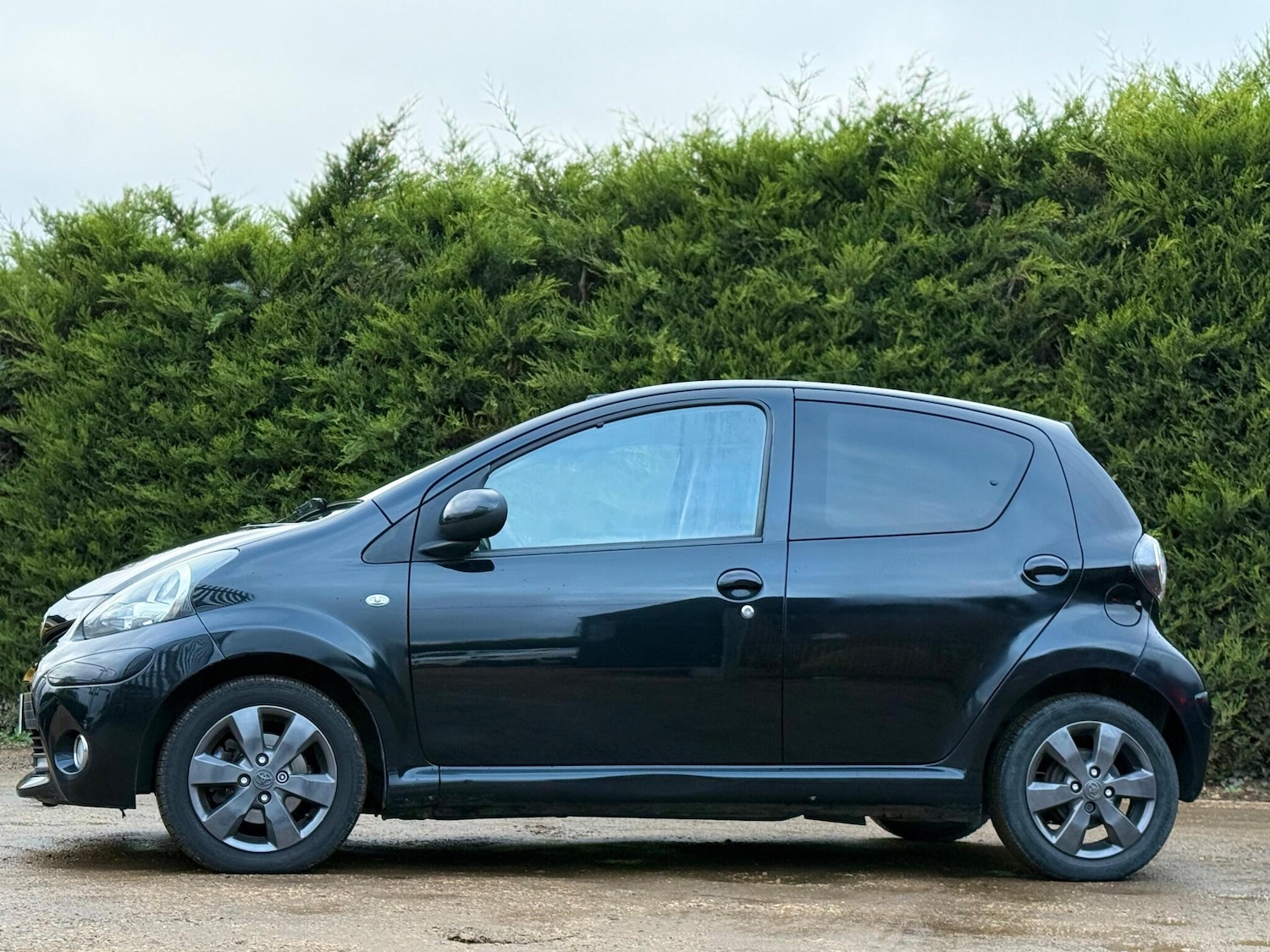 Used Toyota AYGO 2013 for sale - 76689584: Photo 9