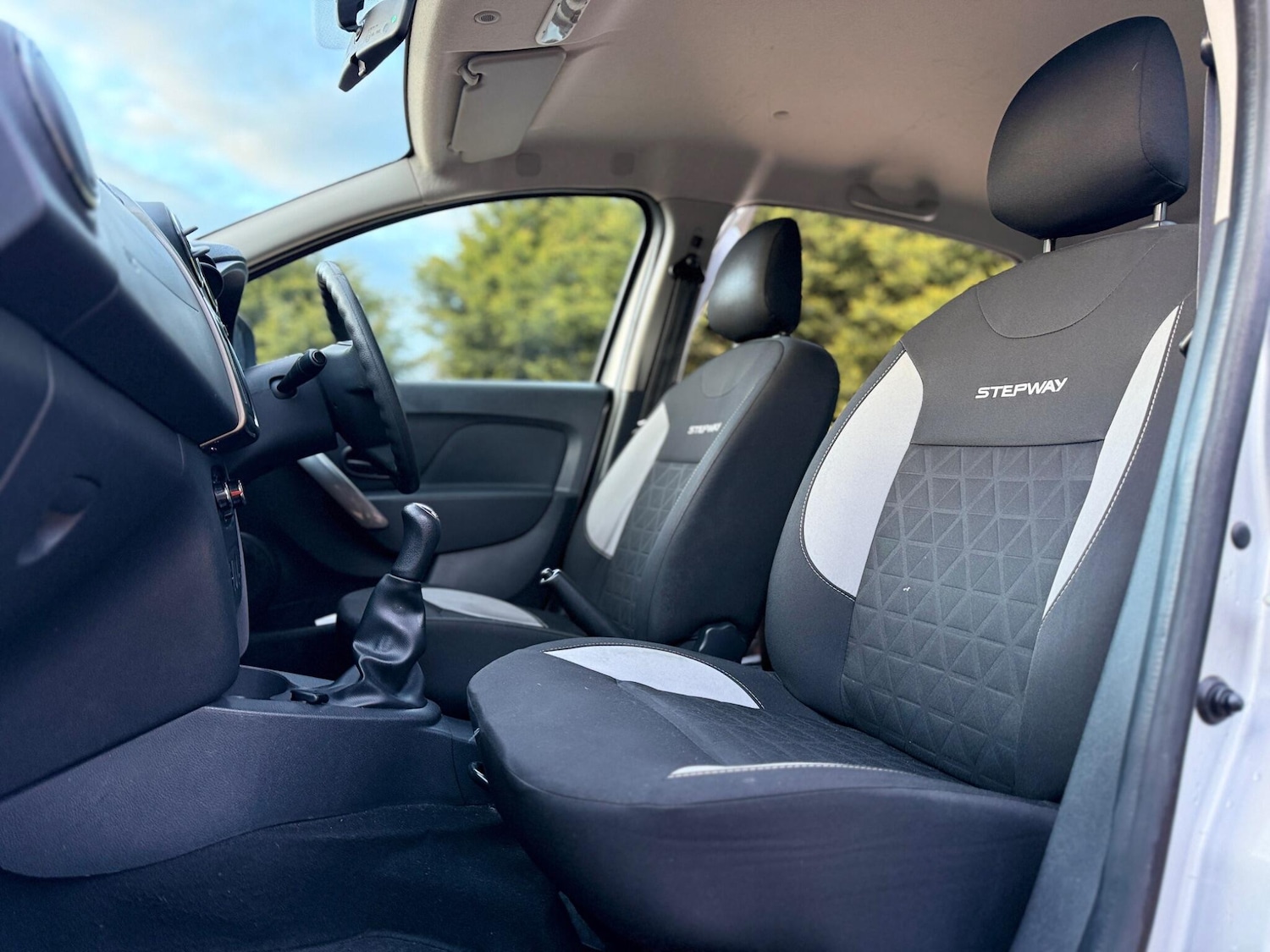 Used Dacia Sandero Stepway for sale - 77824895: Photo 8