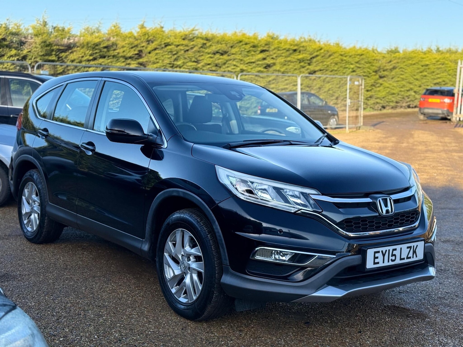 Used Honda CR-V 2015 for sale - 76786475: Photo 2