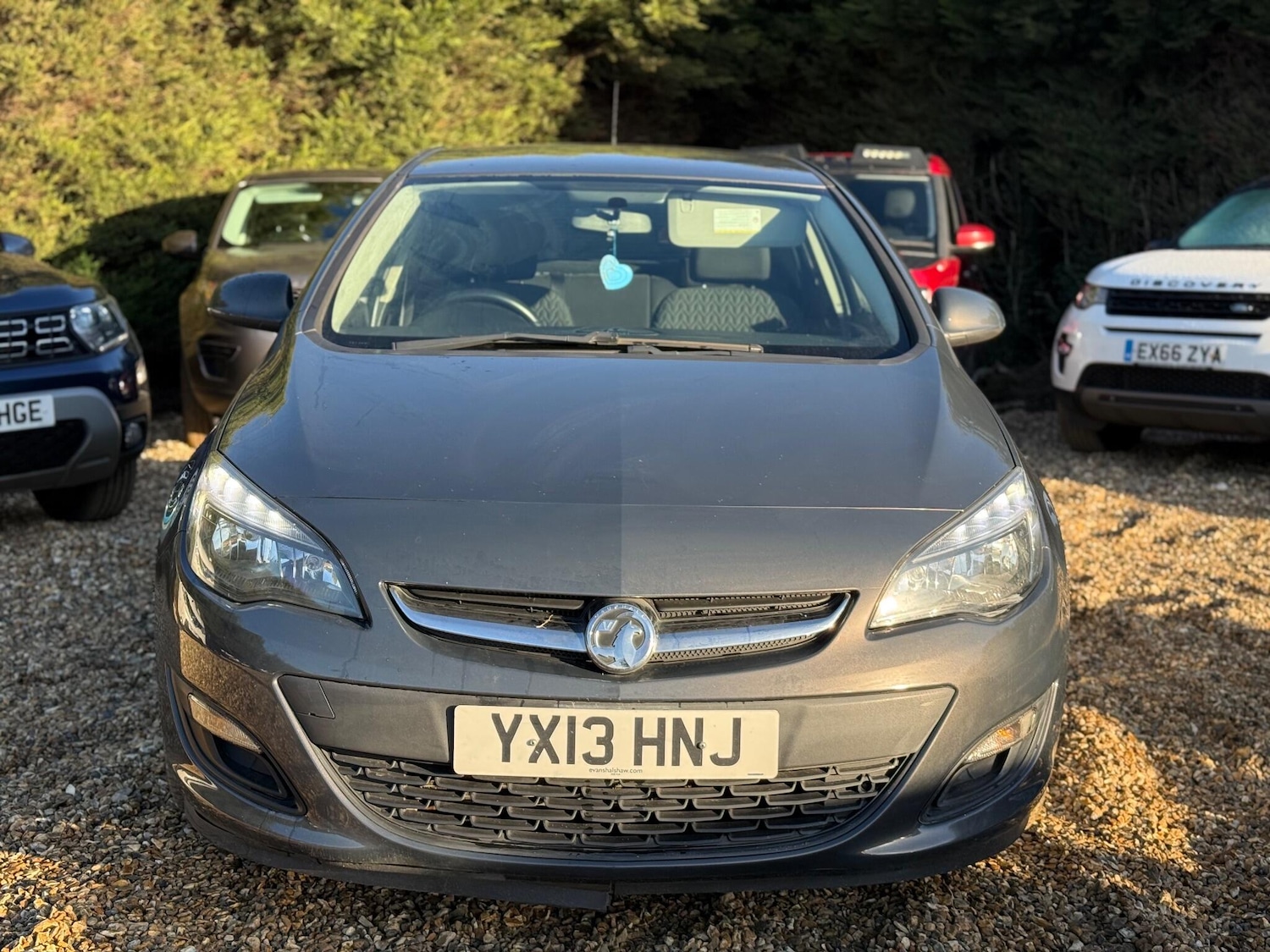 Used Vauxhall Astra 2013 for sale - 77119590: Photo 2