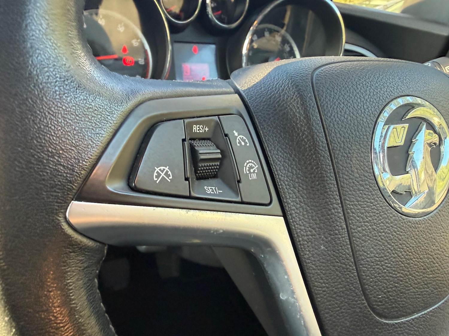 Used Vauxhall Astra 2013 for sale - 77119590: Photo 21