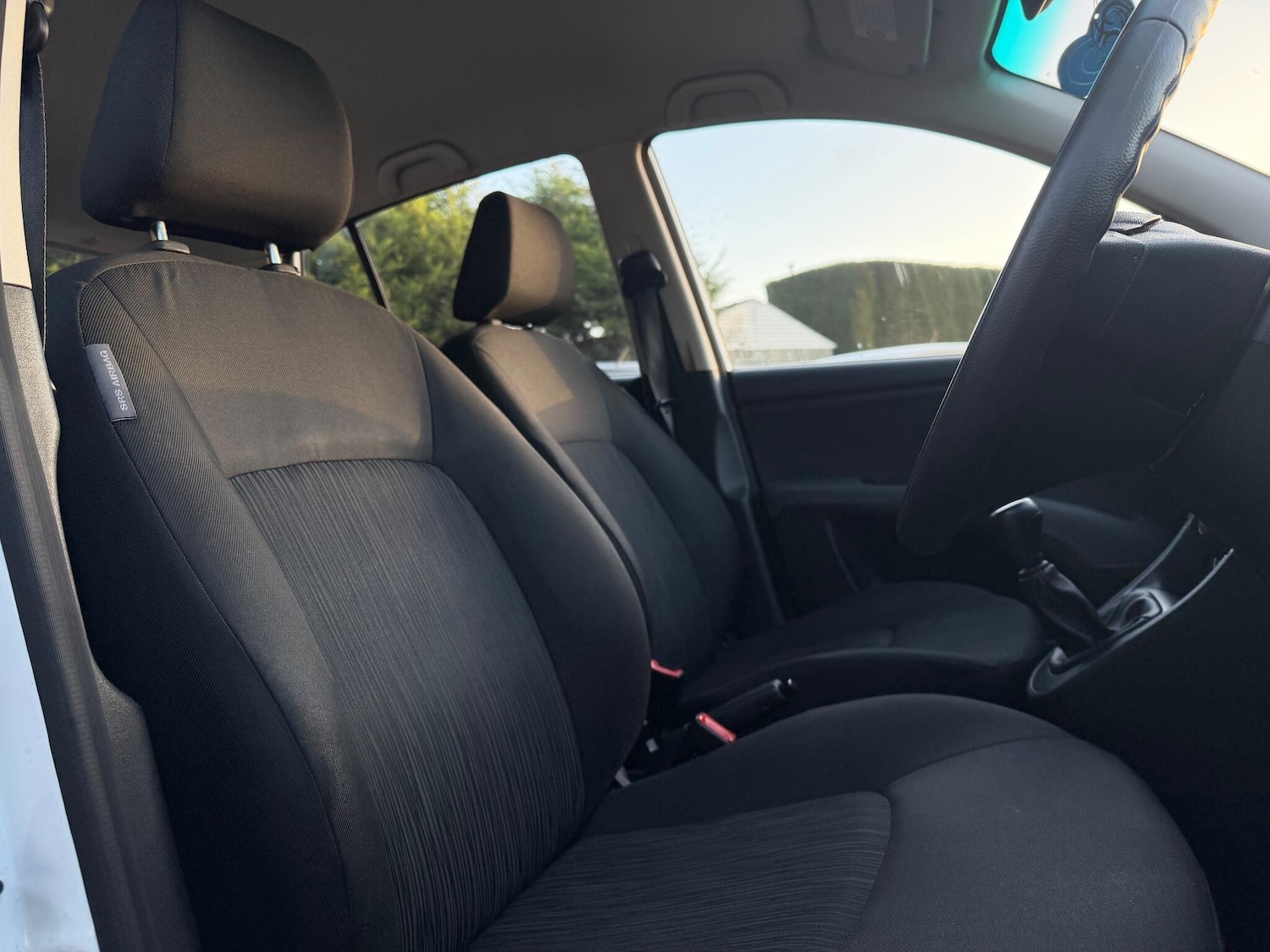 Used Hyundai i10 2013 for sale - 77271391: Photo 10