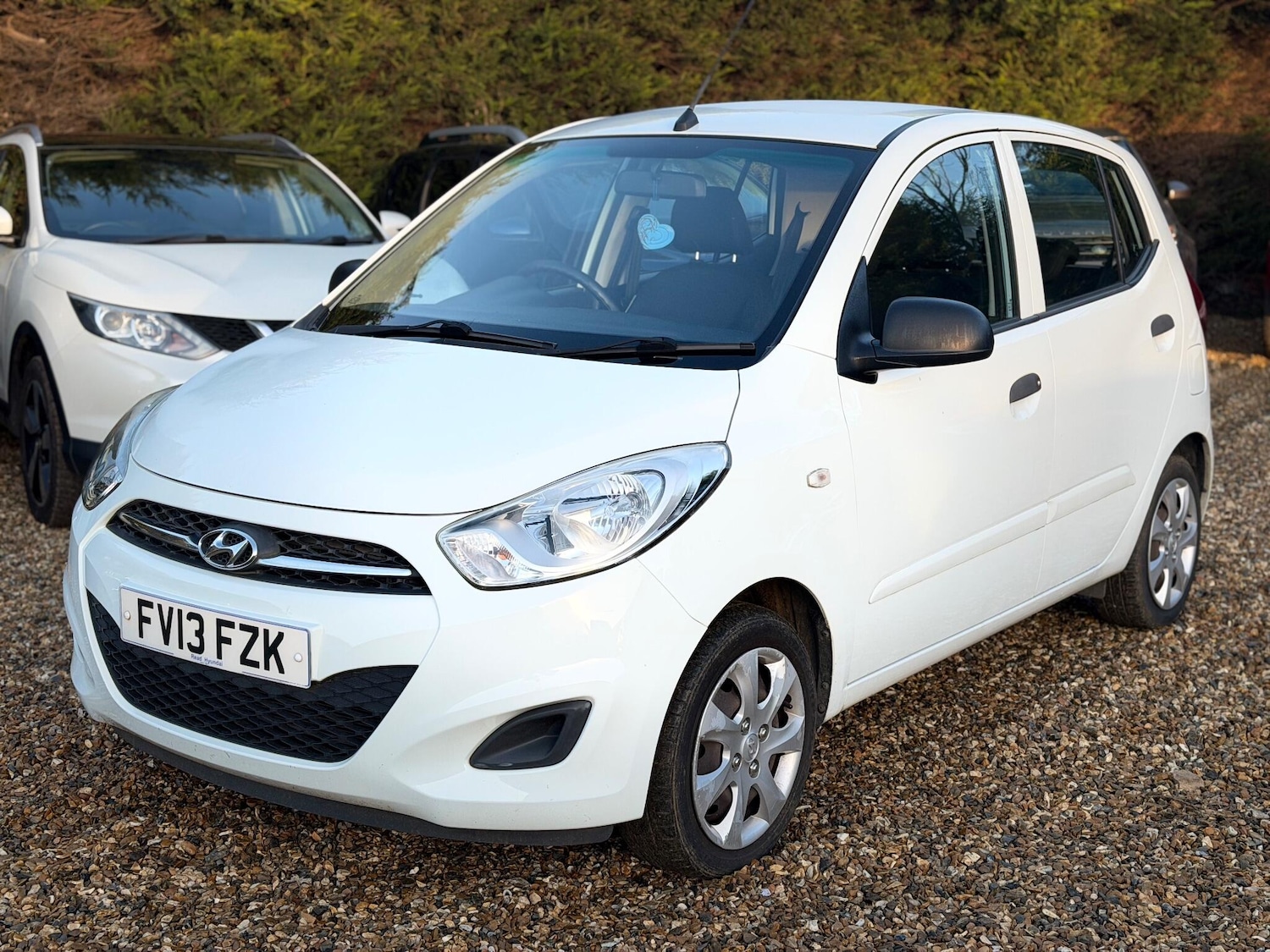 Used Hyundai i10 2013 for sale - 77271391: Photo 2