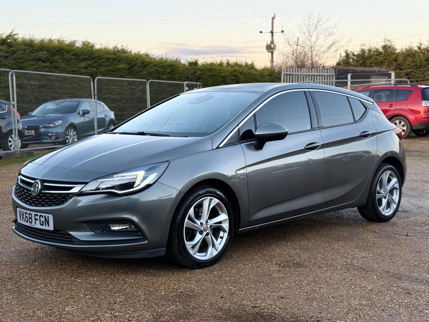Used Vauxhall Astra 2018 for sale - 76759608: Photo 2