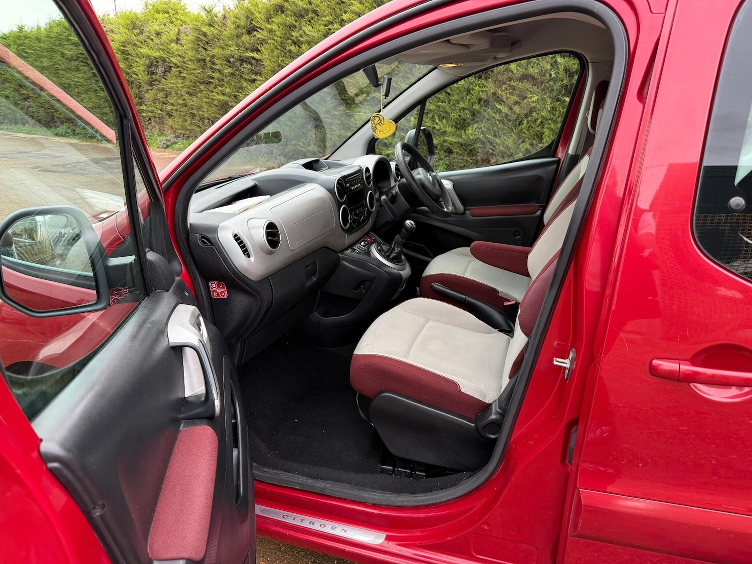 Used Citroen Berlingo 2010 for sale - 76425823: Photo 27