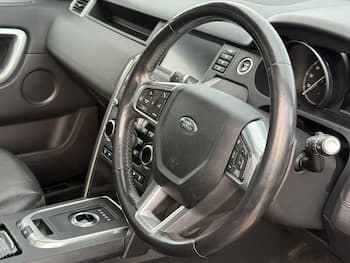 Used Land Rover Discovery Sport 2018 for sale - 79726846: Photo