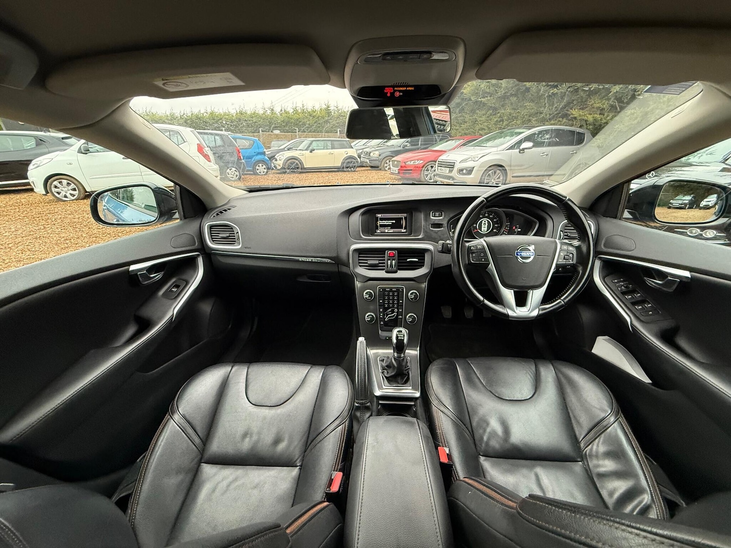 Used Volvo V40 2015 for sale - 77057599: Photo 28