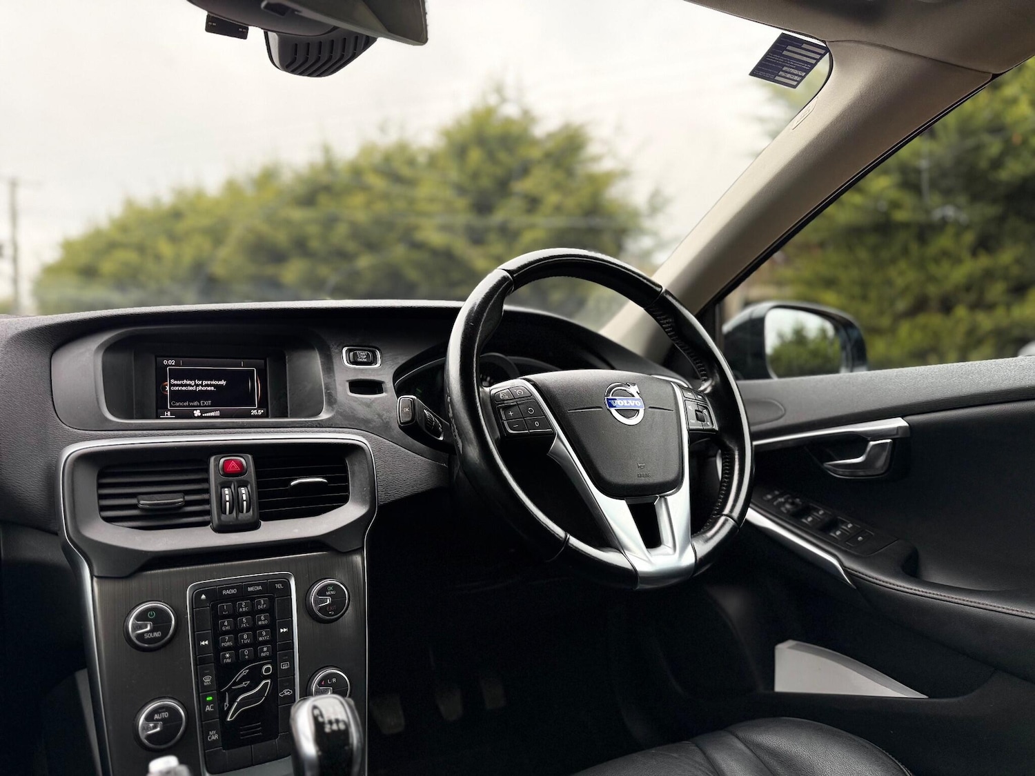 Used Volvo V40 2015 for sale - 77057599: Photo 30