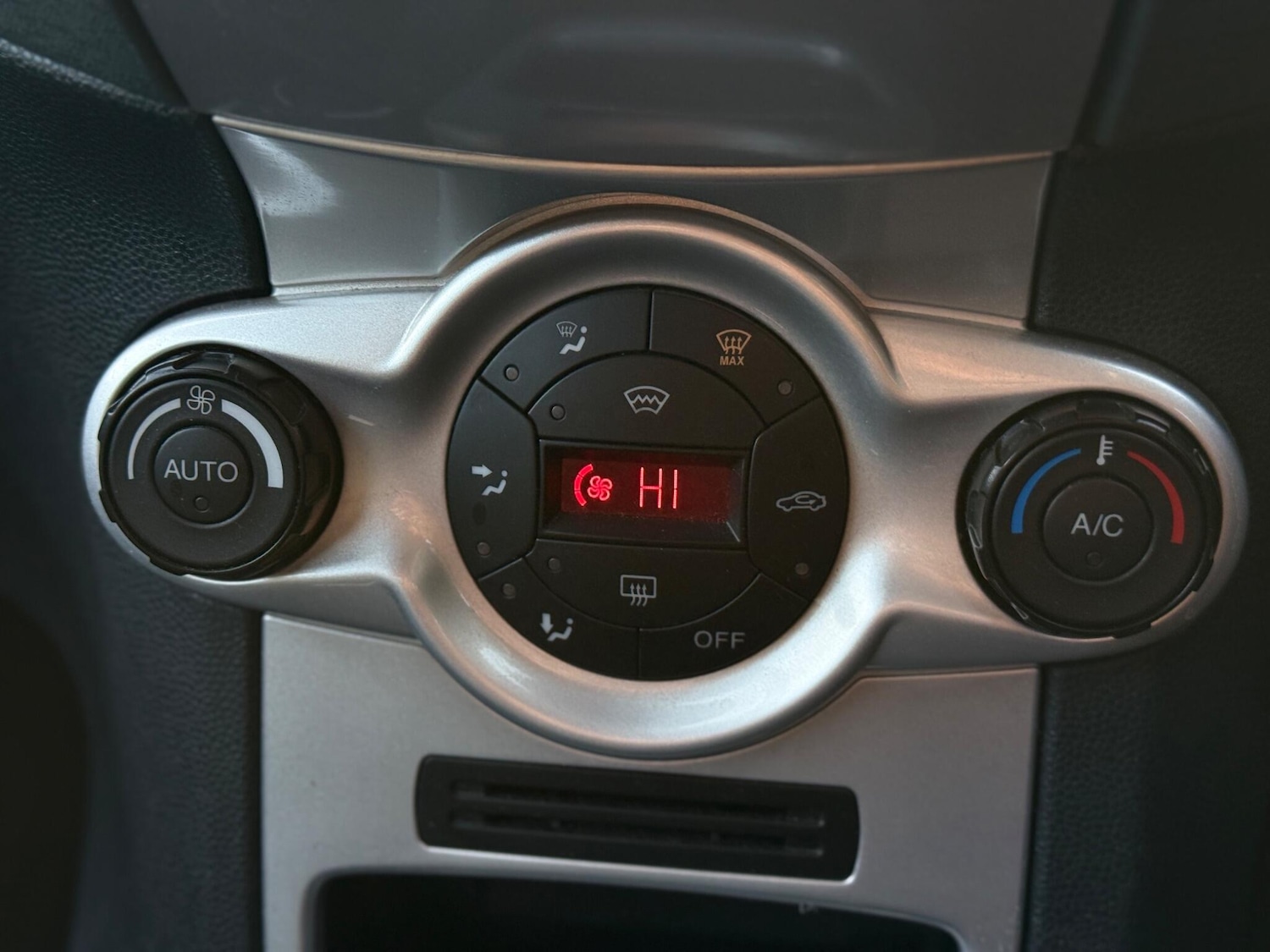 Used Ford Fiesta for sale - 77768963: Photo 28