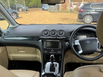 Used Ford Galaxy 2011 for sale - 76179832: Photo 3