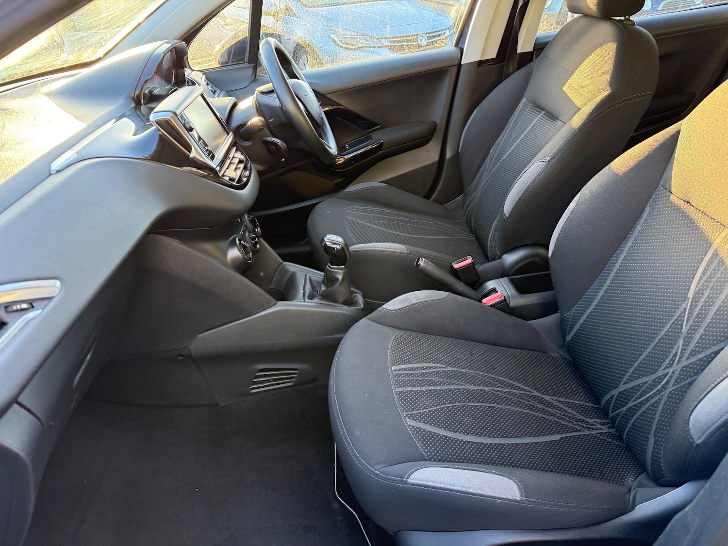 Used Peugeot 208 2013 for sale - 77143096: Photo 11