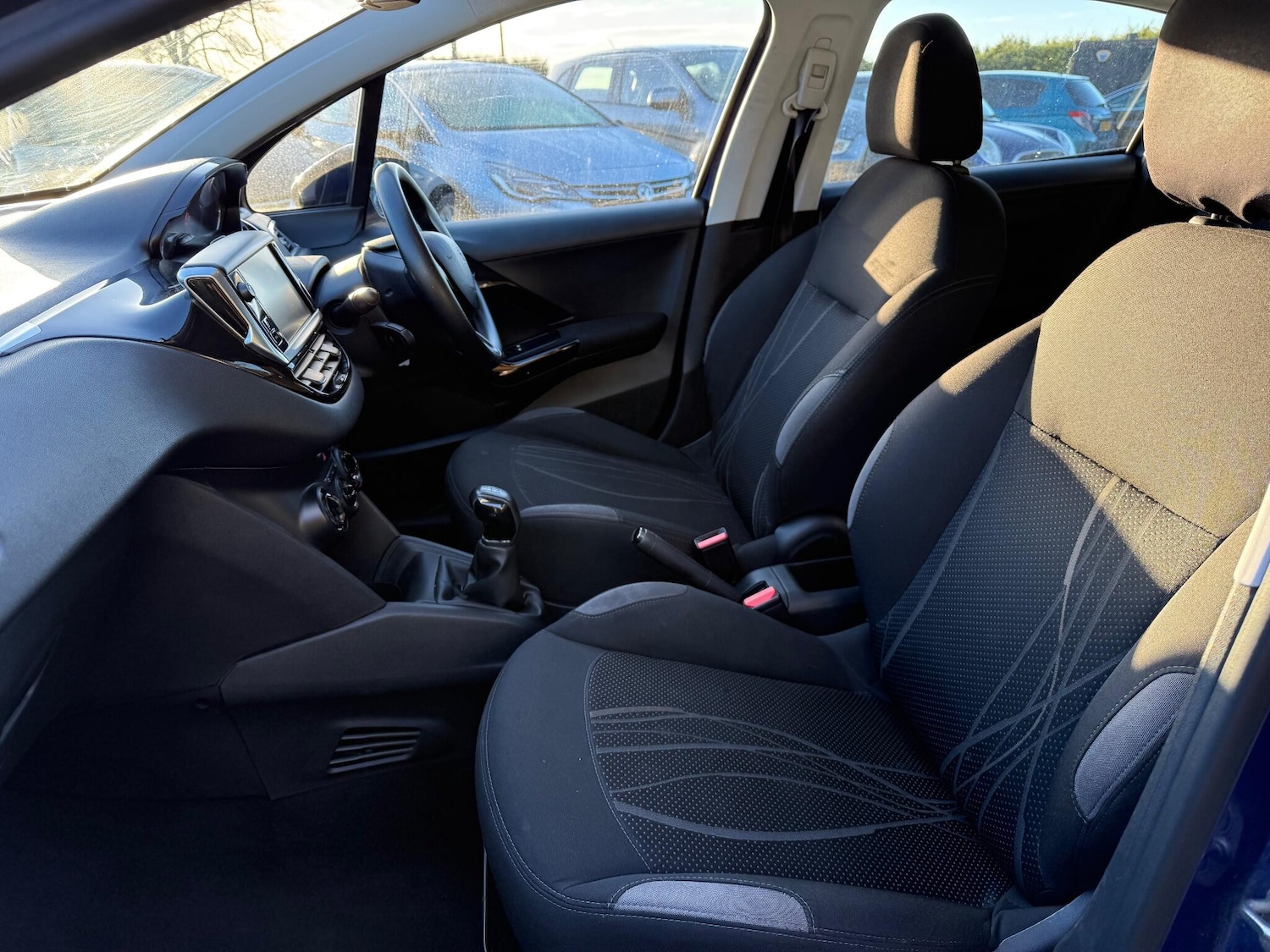 Used Peugeot 208 2013 for sale - 77143096: Photo 17