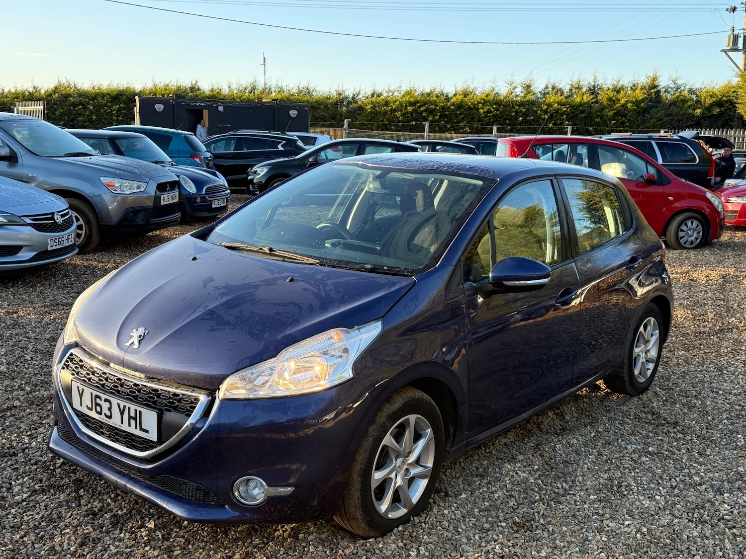 Used Peugeot 208 2013 for sale - 77143096: Photo 6