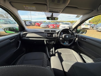 Used Skoda Fabia 2015 for sale - 77724077: Photo