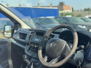 Used Vauxhall Vivaro 2015 for sale - 79292433: Photo