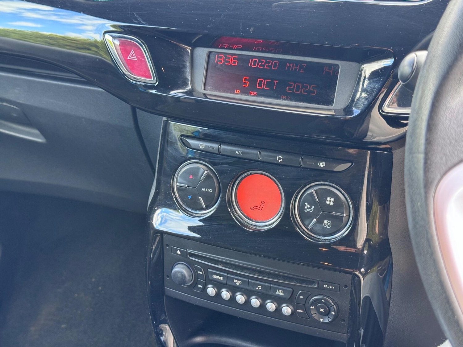 Used Citroen DS3 2011 for sale - 76585122: Photo 19