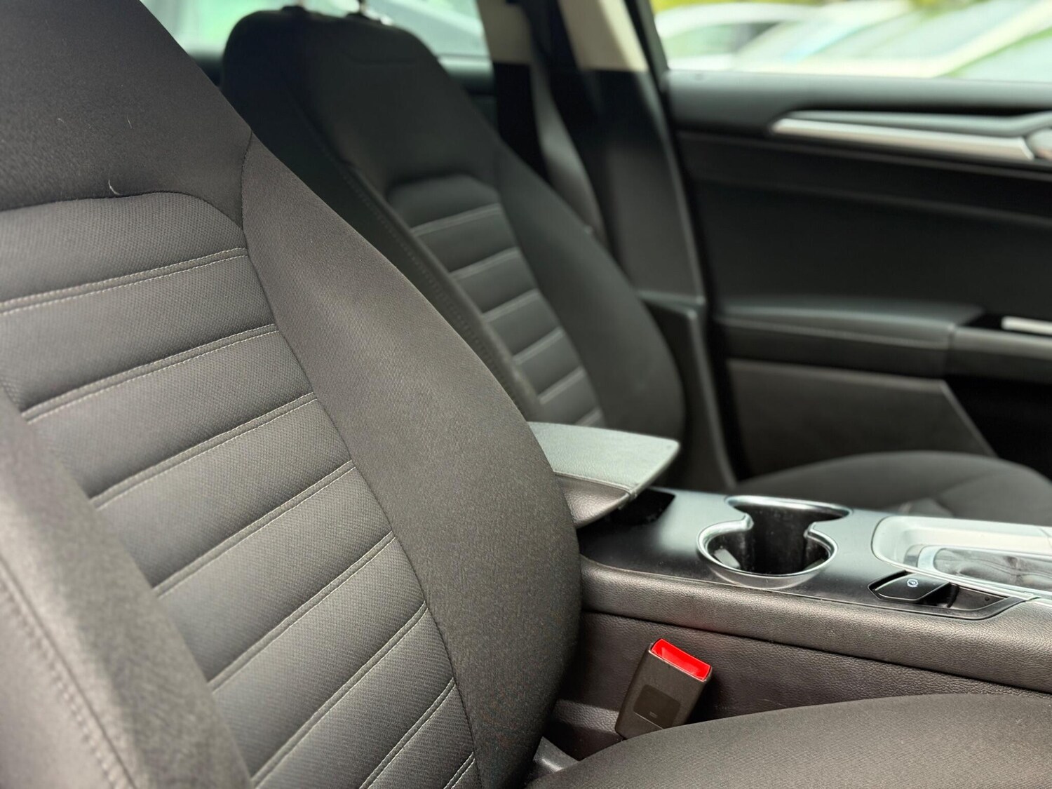 Used Ford Mondeo 2018 for sale - 77523926: Photo 18