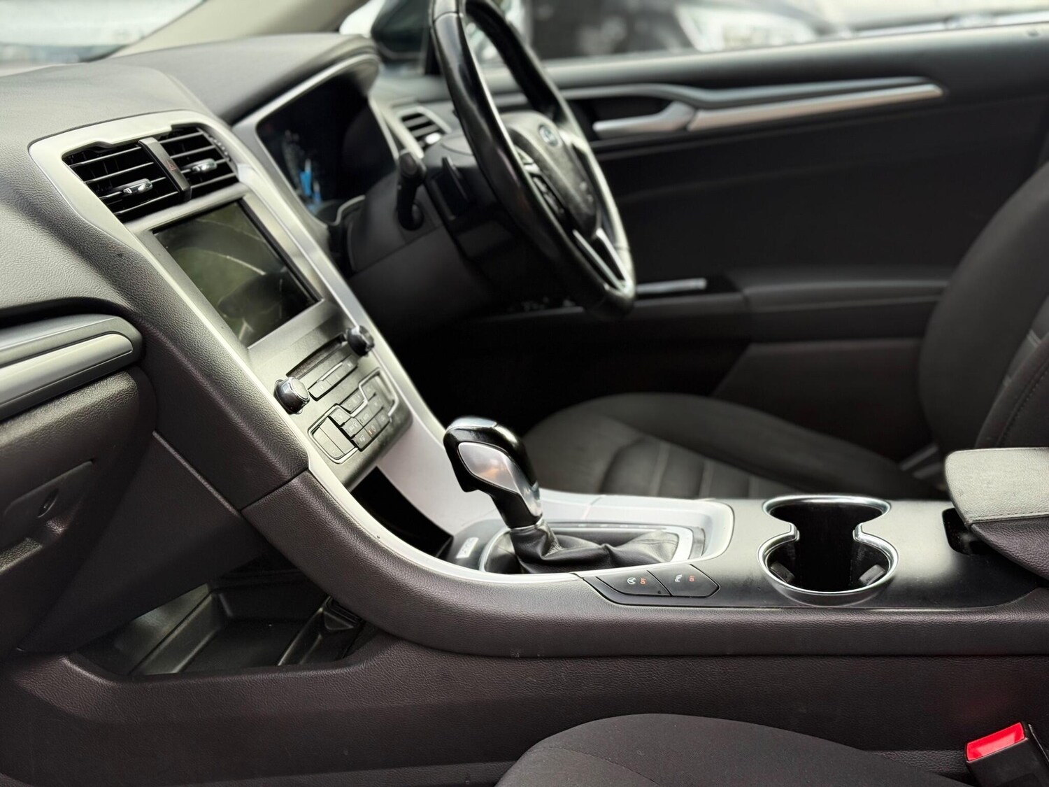 Used Ford Mondeo 2018 for sale - 77523926: Photo 20