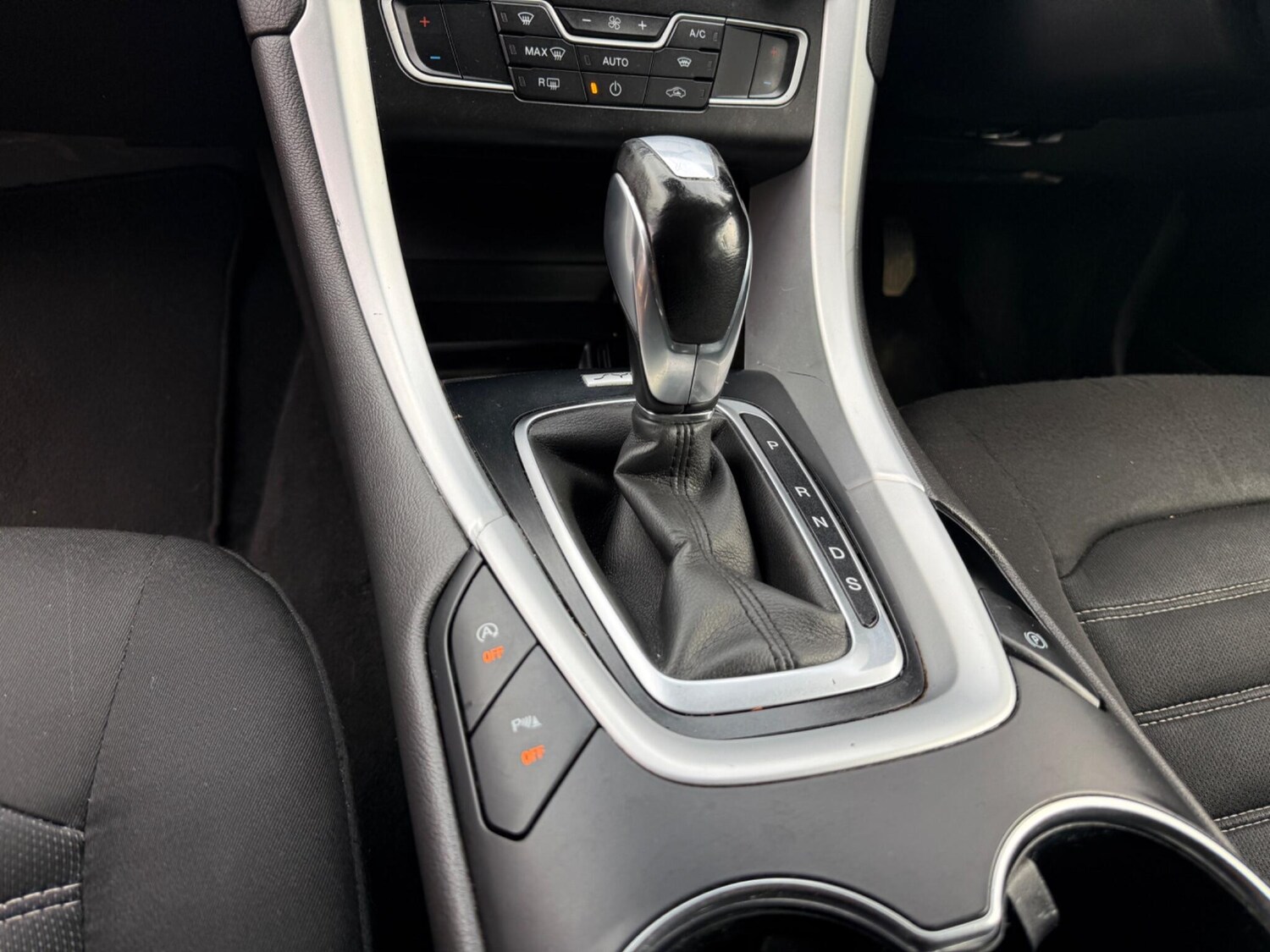 Used Ford Mondeo 2018 for sale - 77523926: Photo 22