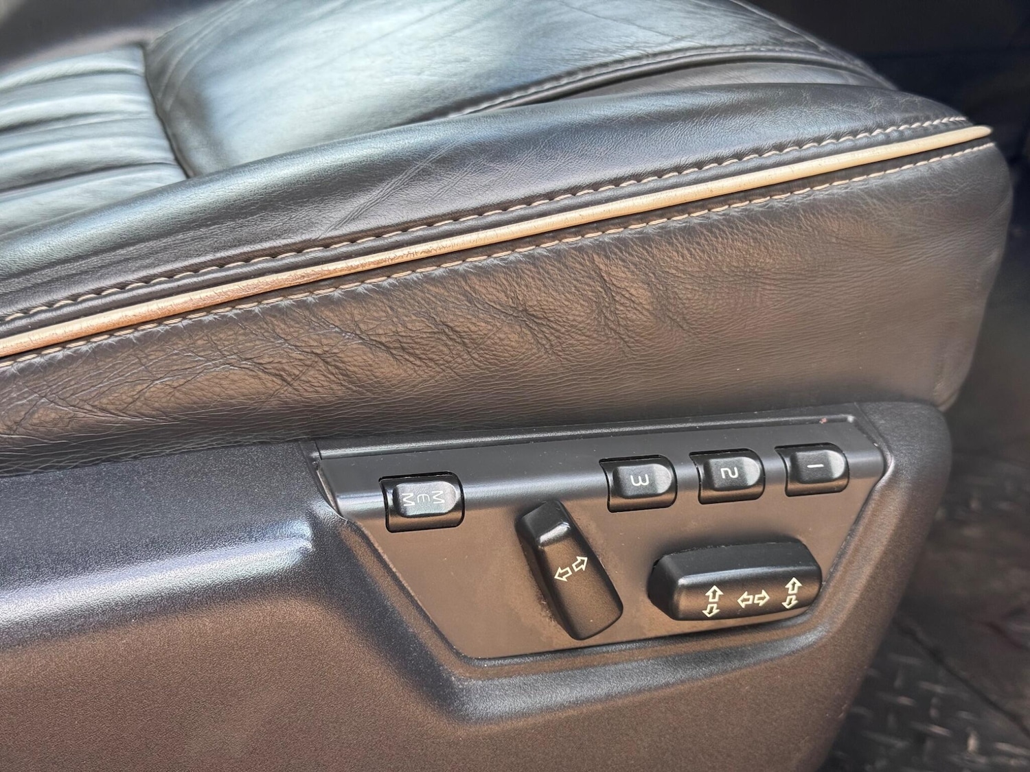 Used Volvo XC90 2012 for sale - 76988566: Photo 39