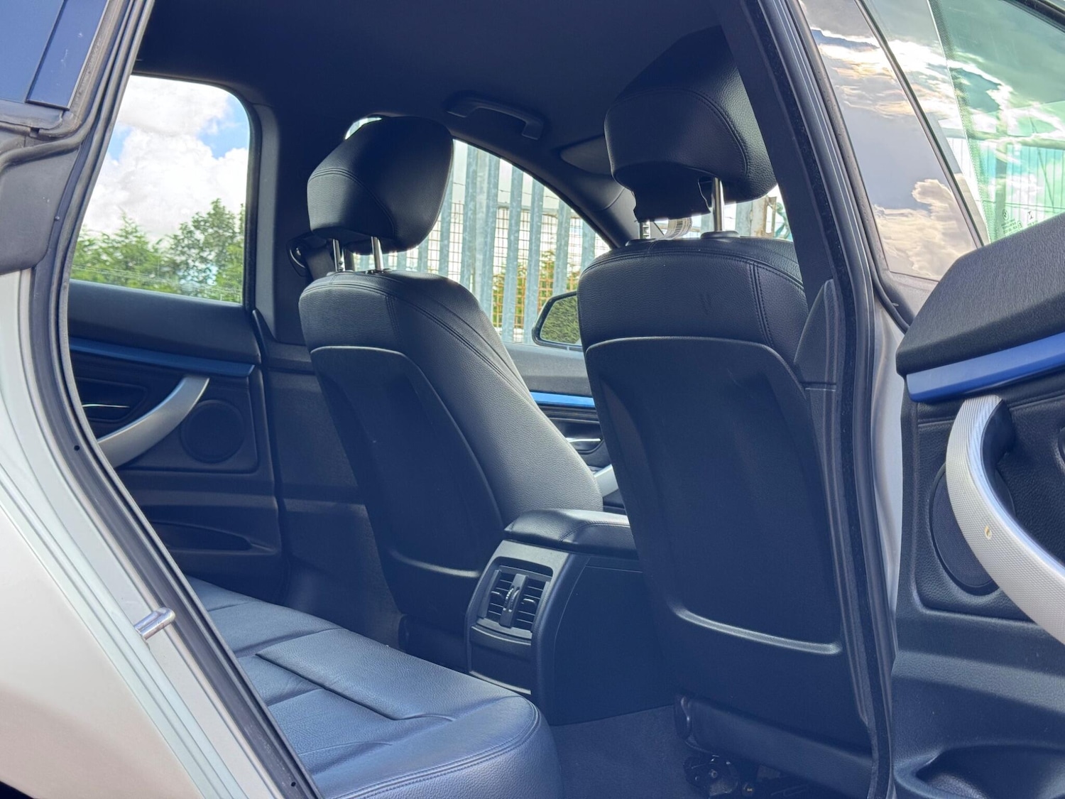 Used BMW 3 Series 2015 for sale - 77271386: Photo 31