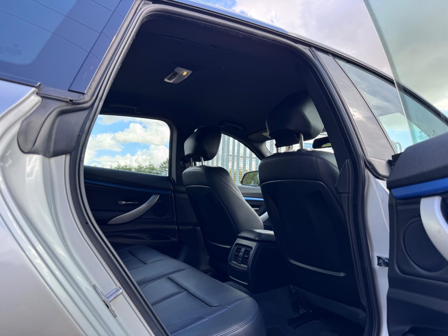 Used BMW 3 Series 2015 for sale - 77271386: Photo 33