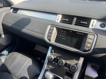 Used Land Rover Range Rover Evoque 2018 for sale - 79145728: Photo
