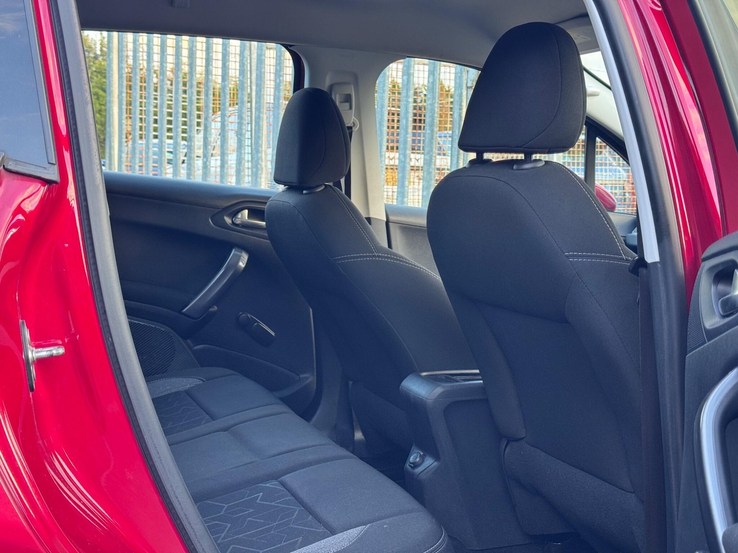 Used Peugeot 2008 2017 for sale - 77016063: Photo 18