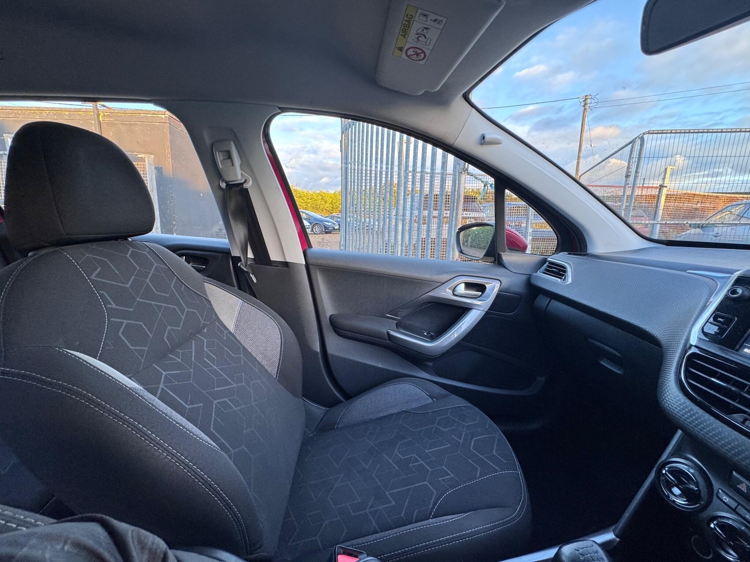 Used Peugeot 2008 2017 for sale - 77016063: Photo 21