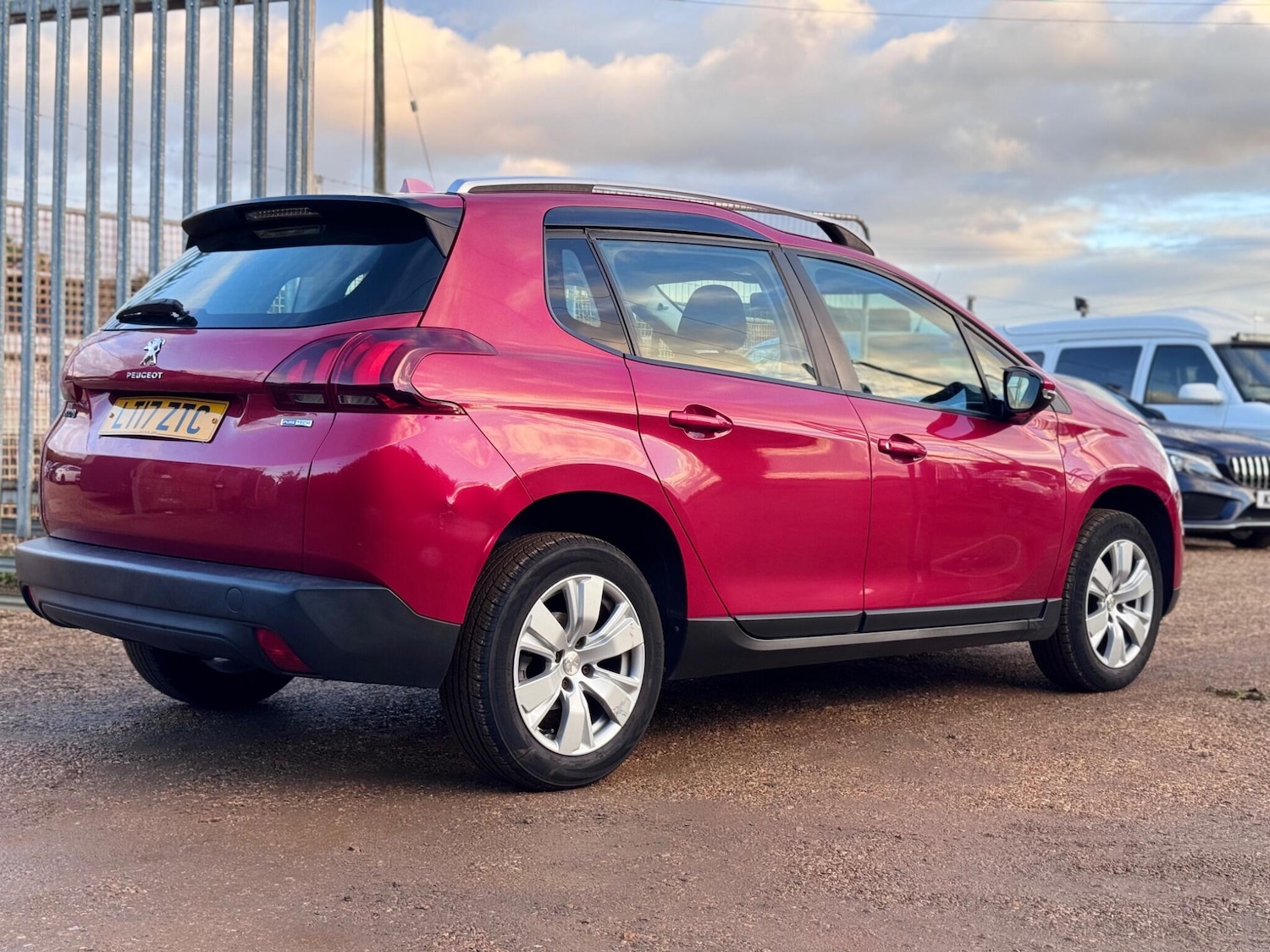 Used Peugeot 2008 2017 for sale - 77016063: Photo 5