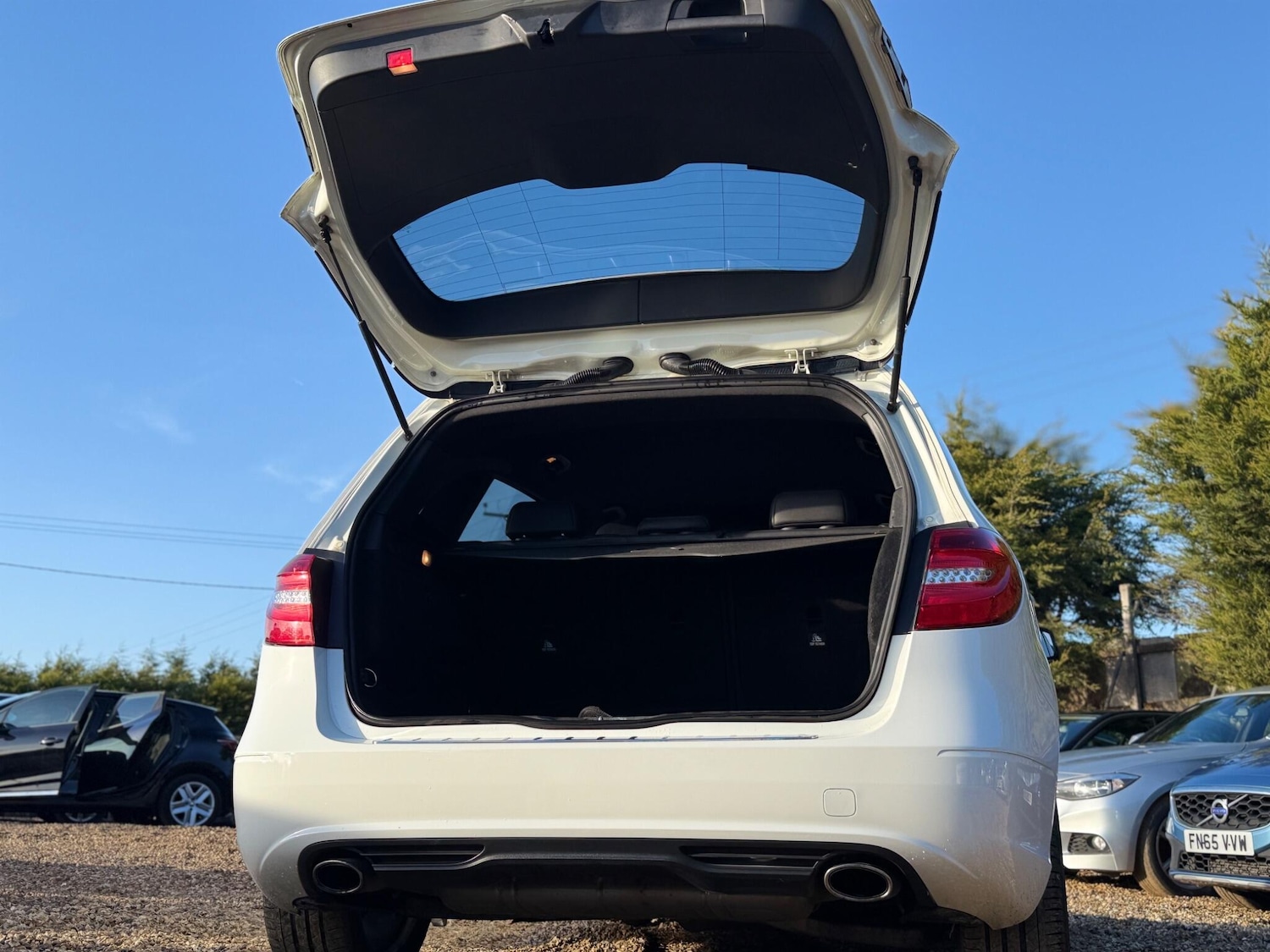 Used Mercedes-Benz B Class 2014 for sale - 77358394: Photo 27