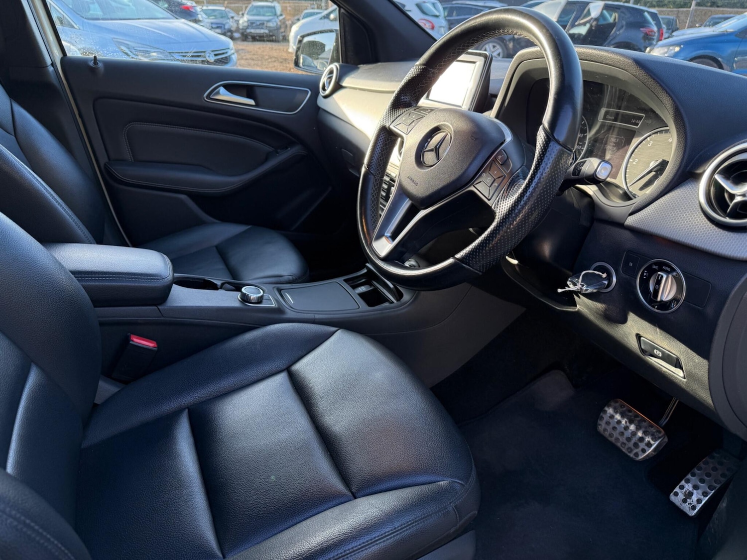 Used Mercedes-Benz B Class 2014 for sale - 77358394: Photo 3