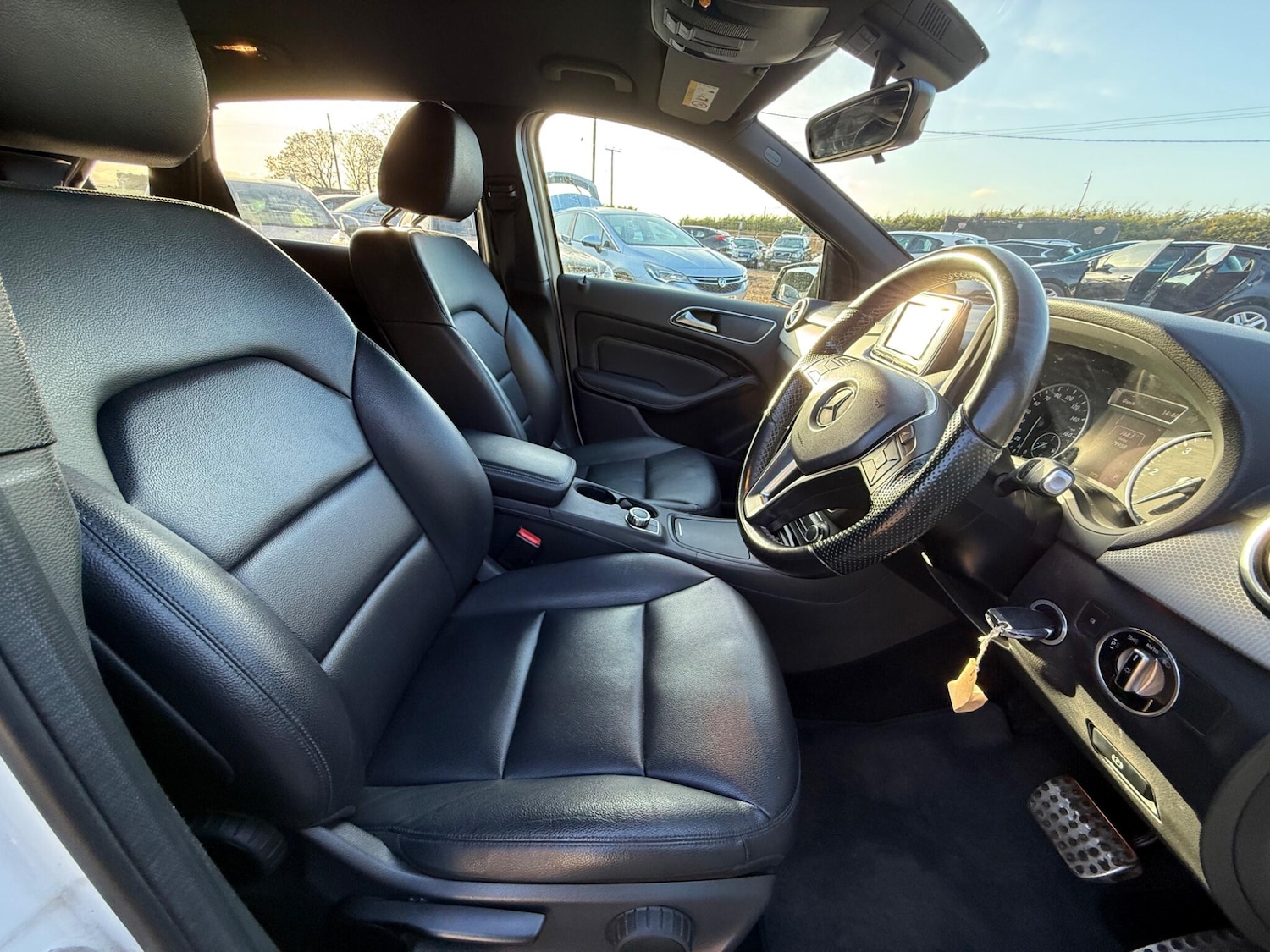 Used Mercedes-Benz B Class 2014 for sale - 77358394: Photo 30