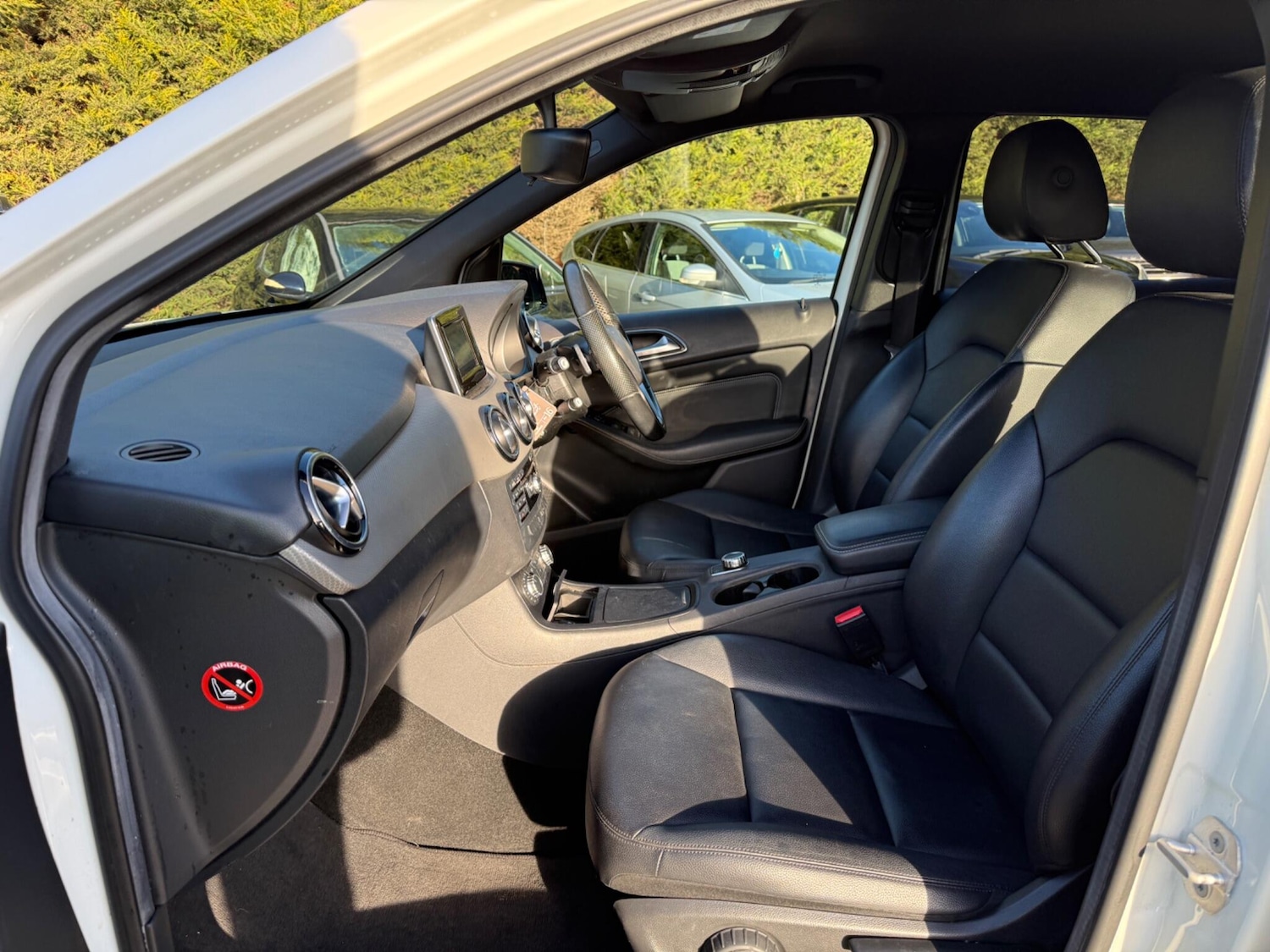 Used Mercedes-Benz B Class 2014 for sale - 77358394: Photo 34