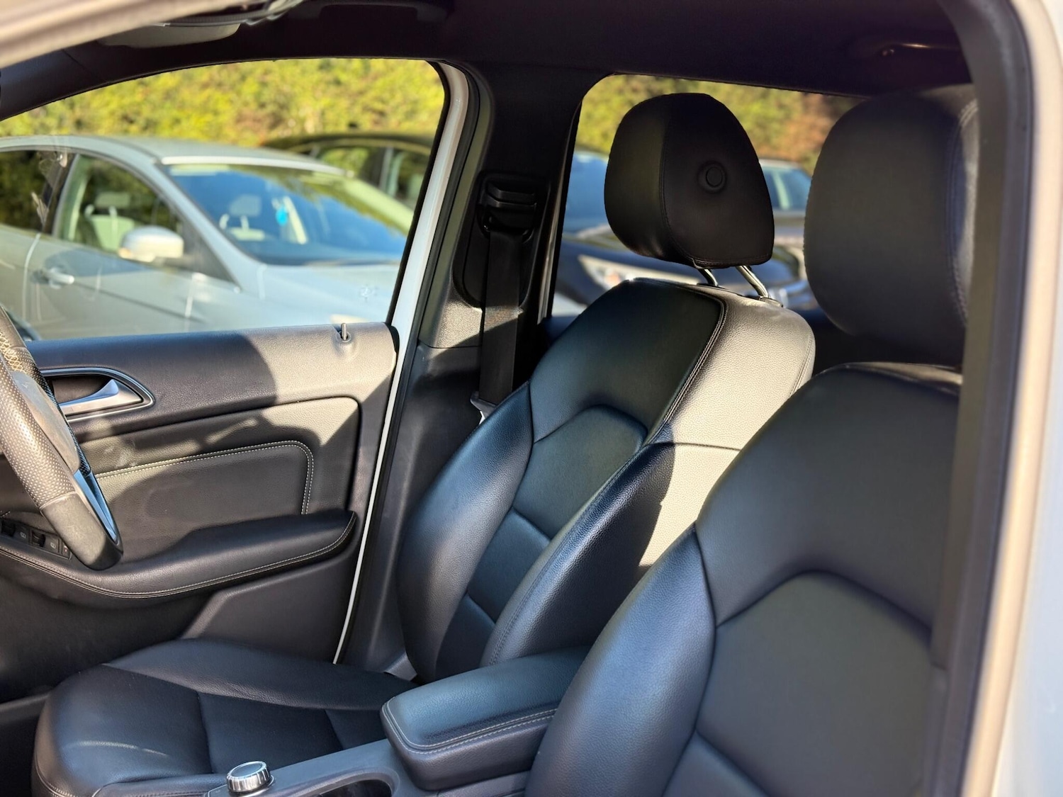 Used Mercedes-Benz B Class 2014 for sale - 77358394: Photo 45