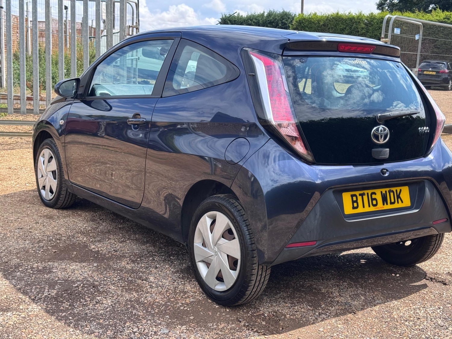 Used Toyota AYGO 2016 for sale - 77271351: Photo 15