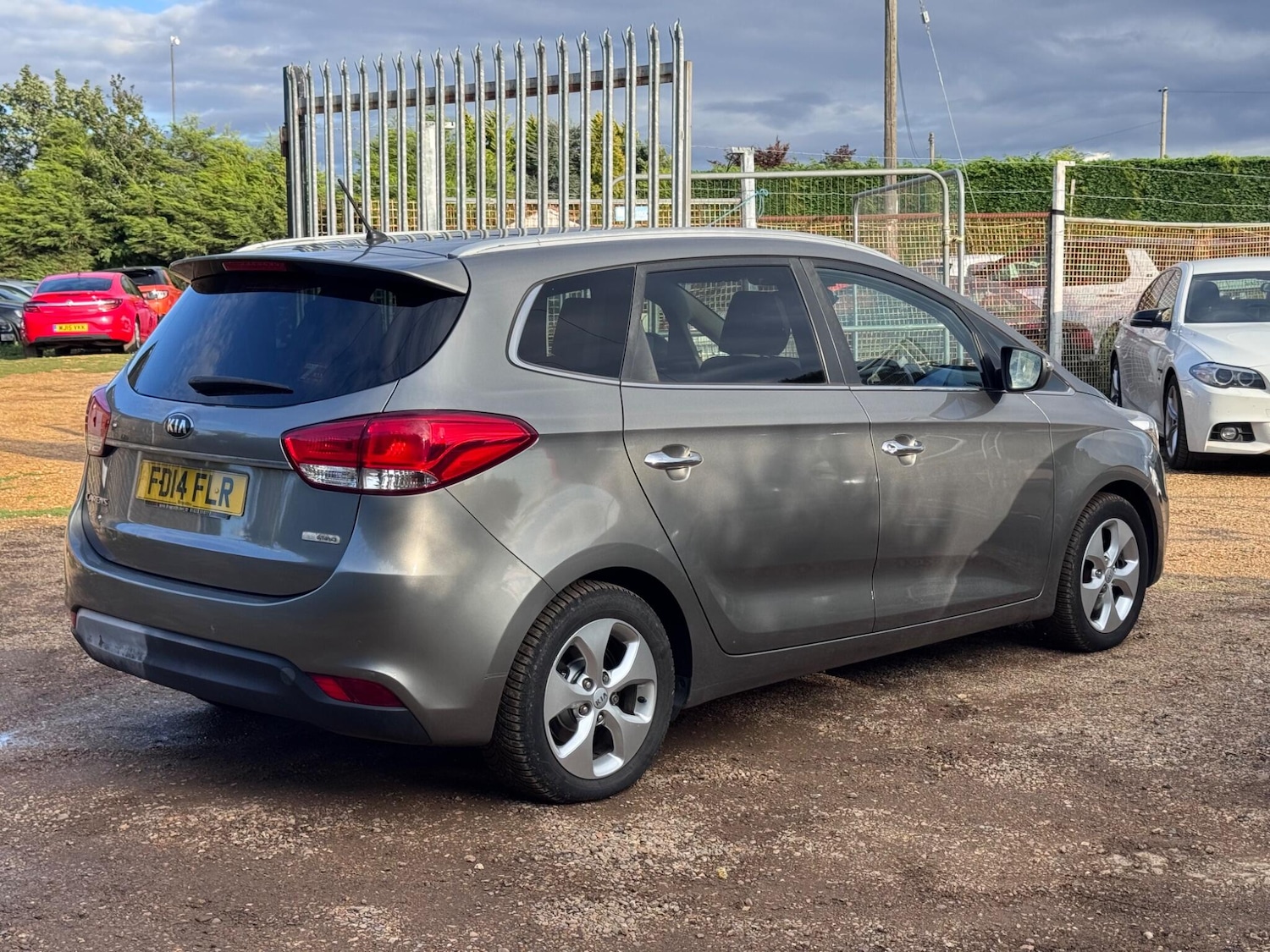 Used Kia Carens 2014 for sale - 76990921: Photo 18