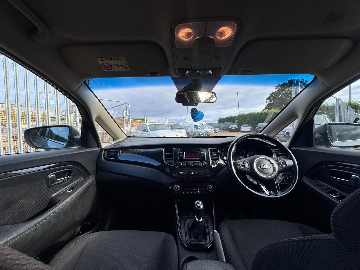 Used Kia Carens 2014 for sale - 76990921: Photo 23