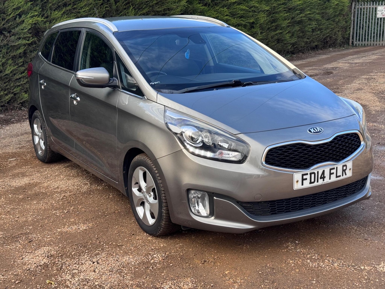 Used Kia Carens 2014 for sale - 76990921: Photo 6