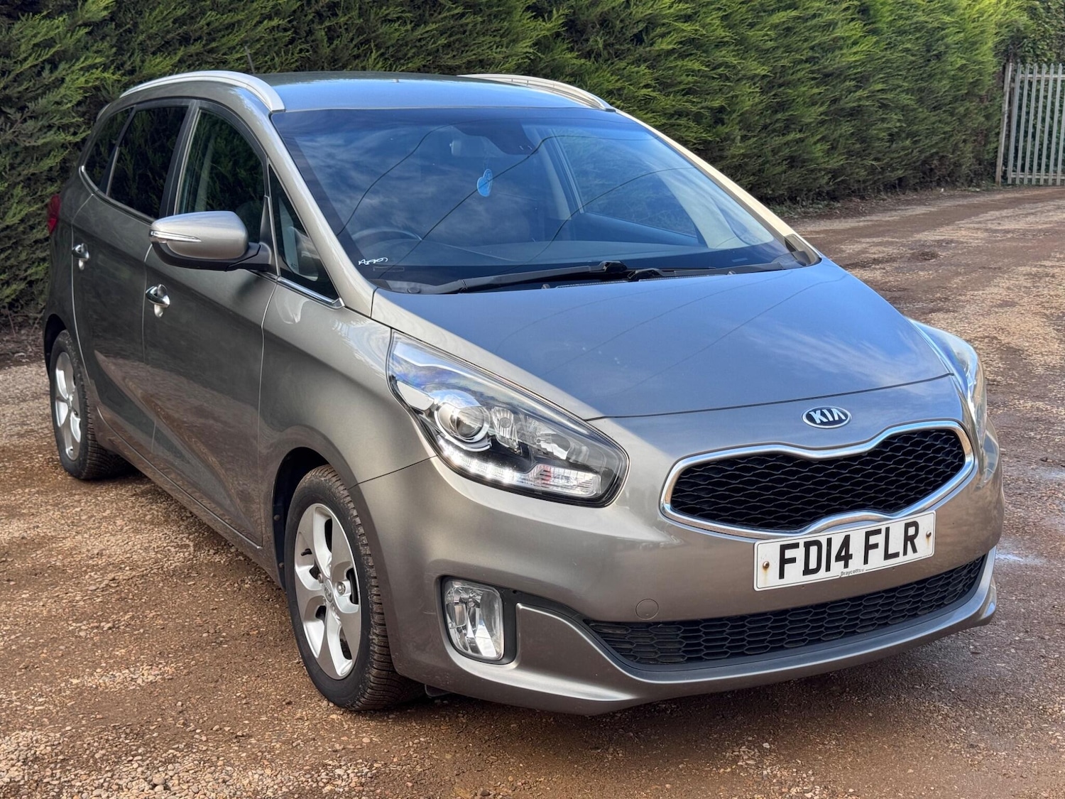 Used Kia Carens 2014 for sale - 76990921: Photo 9