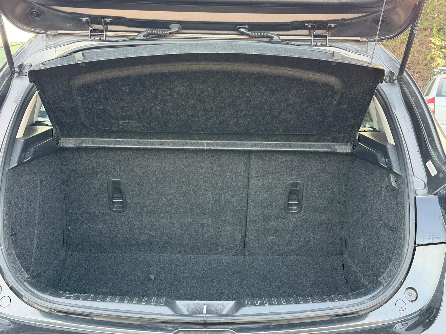 Used Mazda Mazda3 2009 for sale - 76714894: Photo 21