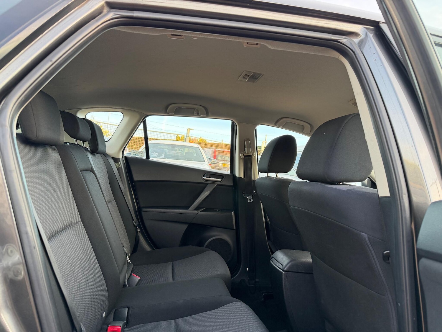 Used Mazda Mazda3 2009 for sale - 76714894: Photo 23