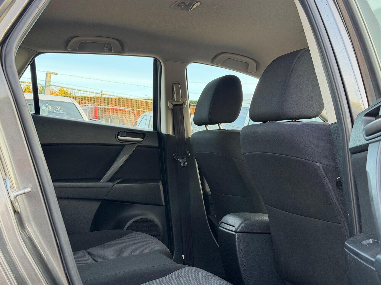 Used Mazda Mazda3 2009 for sale - 76714894: Photo 25