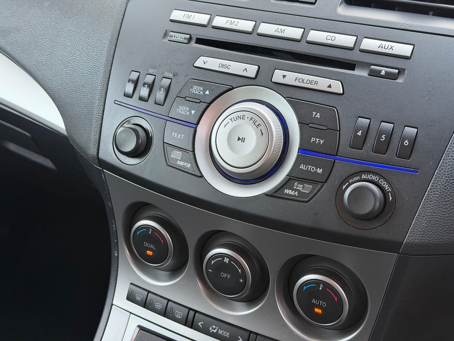 Used Mazda Mazda3 2009 for sale - 76714894: Photo 31