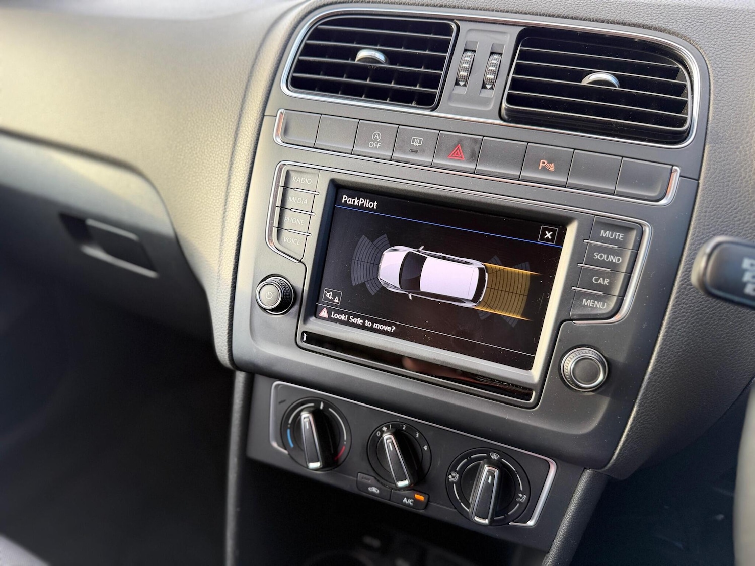 Used Nissan Qashqai 2017 for sale - 77314962: Photo 29