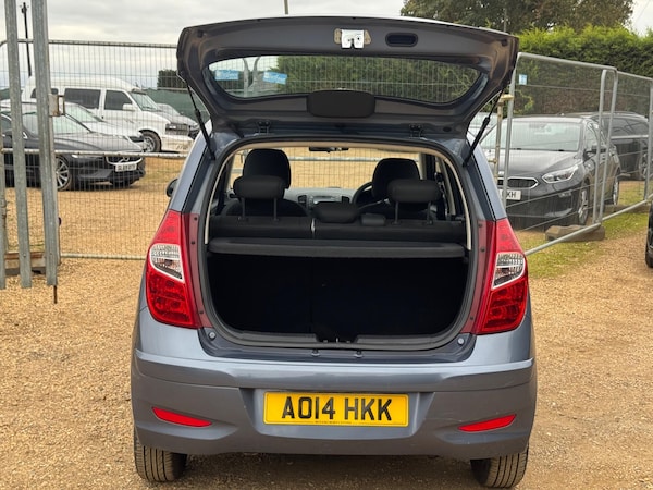 Used Hyundai i10 2014 for sale - 76201065: Photo 11