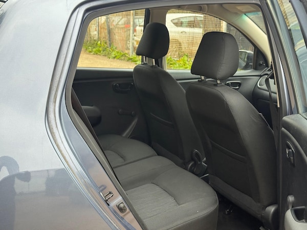 Used Hyundai i10 2014 for sale - 76201065: Photo 16