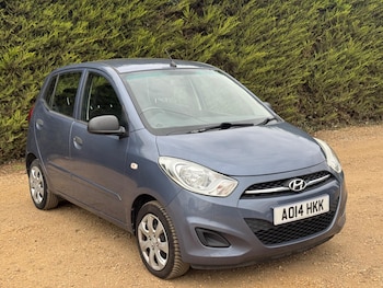 Used Hyundai i10 2014 for sale - 76201065: Photo 2