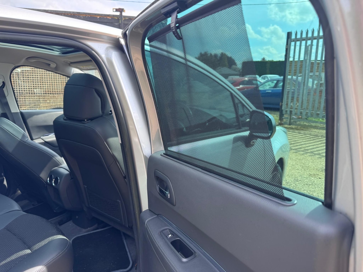 Used Peugeot 3008 2014 for sale - 77091685: Photo 32