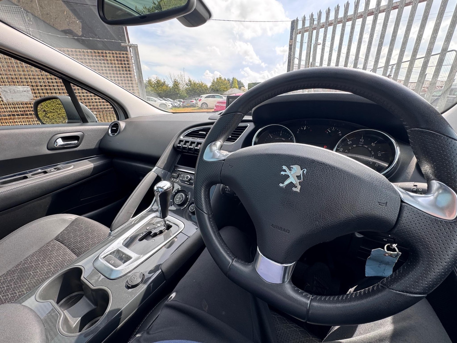 Used Peugeot 3008 2014 for sale - 77091685: Photo 46